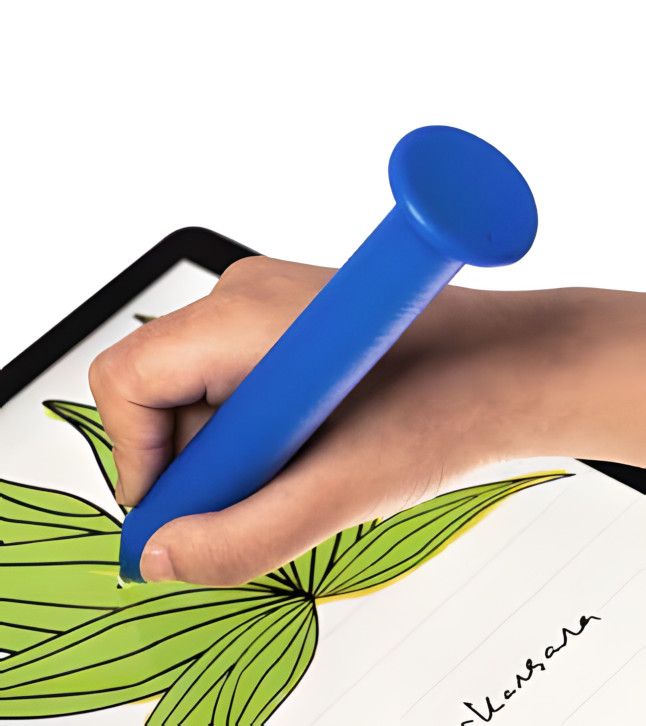 A user sketches on a Surface Go while holding a medium Marker Pen Grip without buttons, paired with a Disc-shaped tail cap.