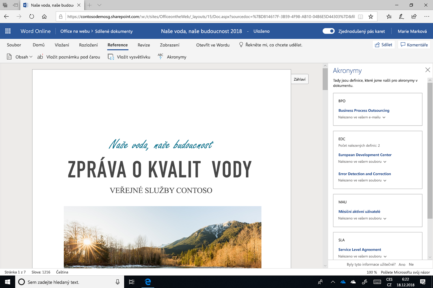 Snímek obrazovky s podoknem Akronymy otevřeným v Microsoft Wordu.