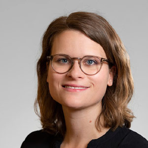 Dr. Kerstin Zettl-Schabath