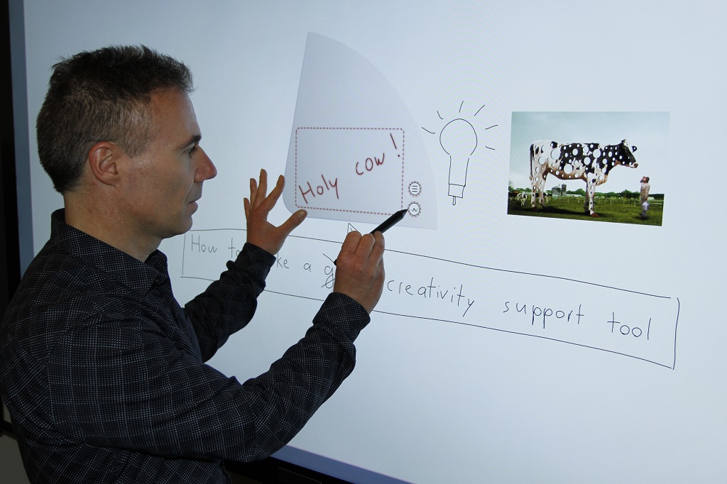 WritLarge makes it easy to select and act on content on large electronic whiteboards.