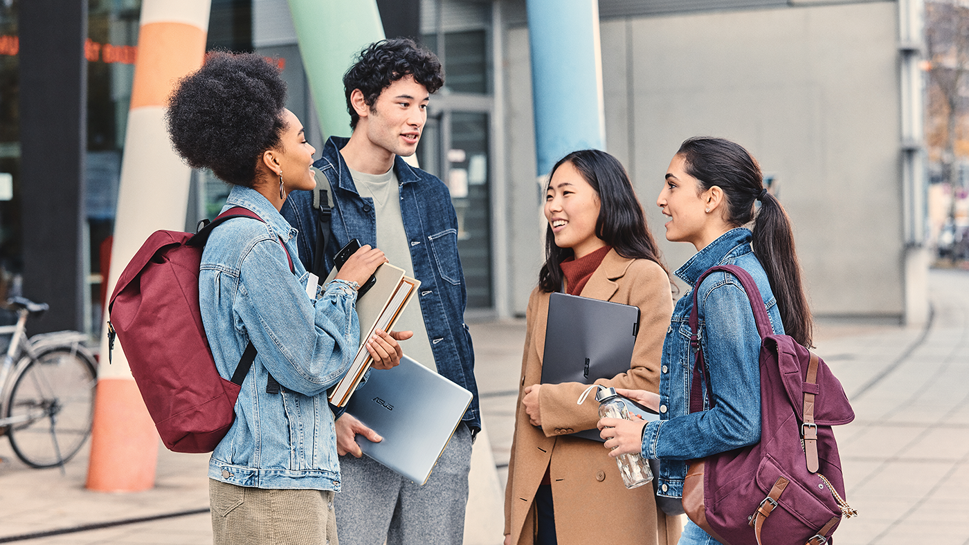 4 student s. Students talking. Students talk to each other. Two students are talking. Pupils talking collage.