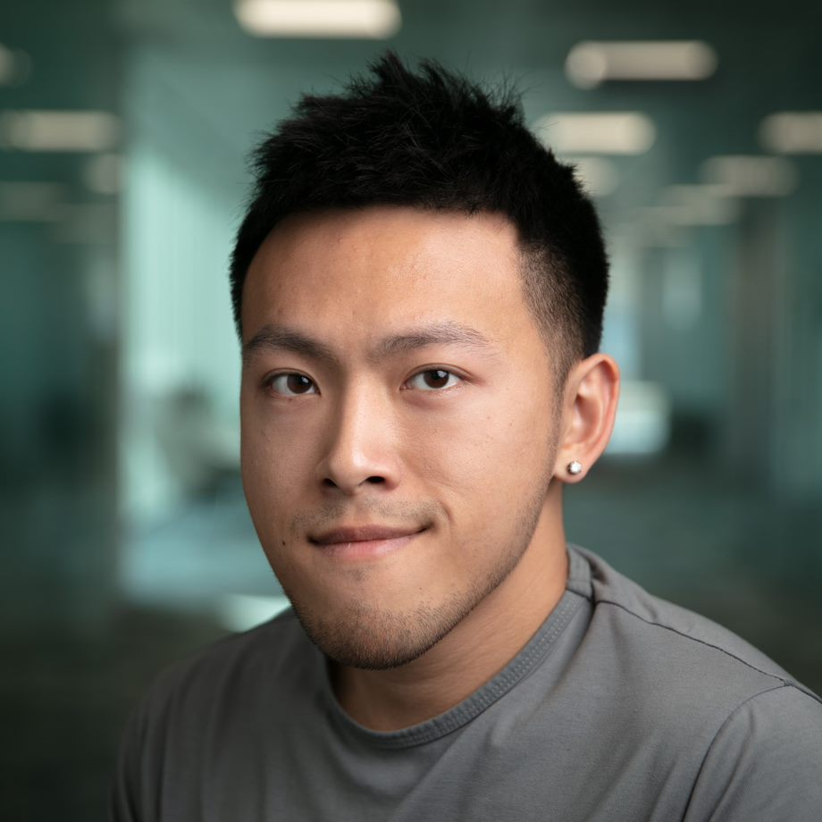 Portrait of Chin-Wei Huang