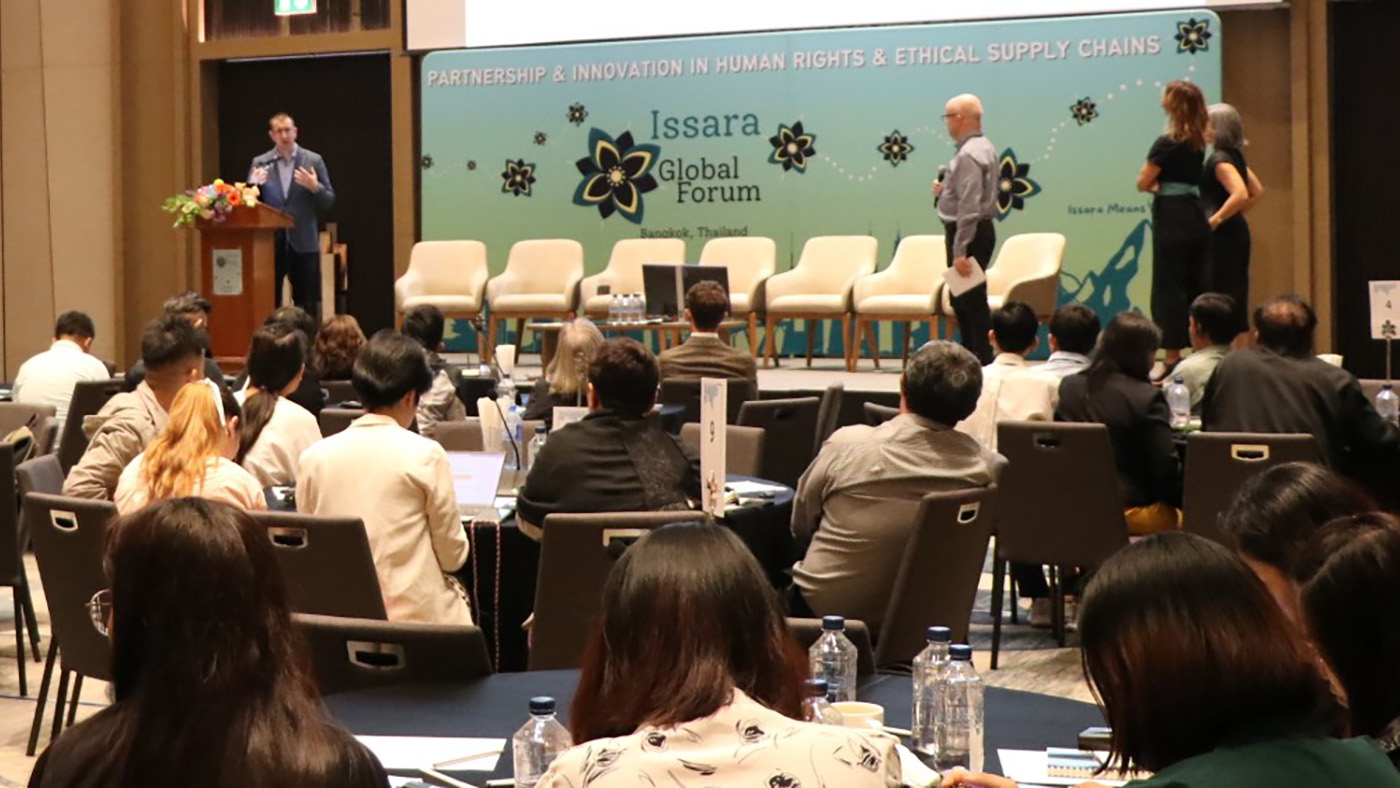 Presentation of generative AI tools and opportunities at Issara Global Forum, Bangkok, November 2023. Photograph shows presenter, fellow panel members, and audience.