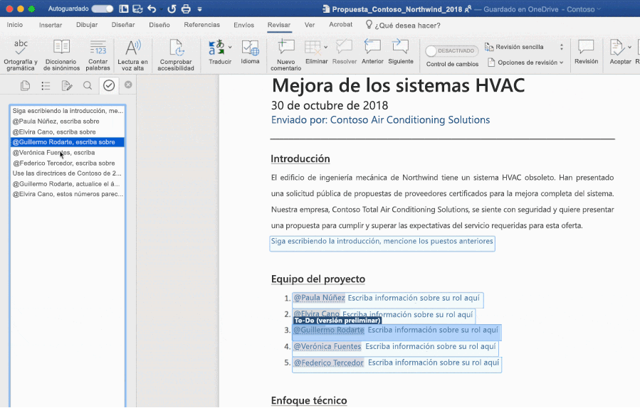 Captura de pantalla de un documento de Word abierto en el que se usa la característica de tareas pendientes con tecnología de IA.