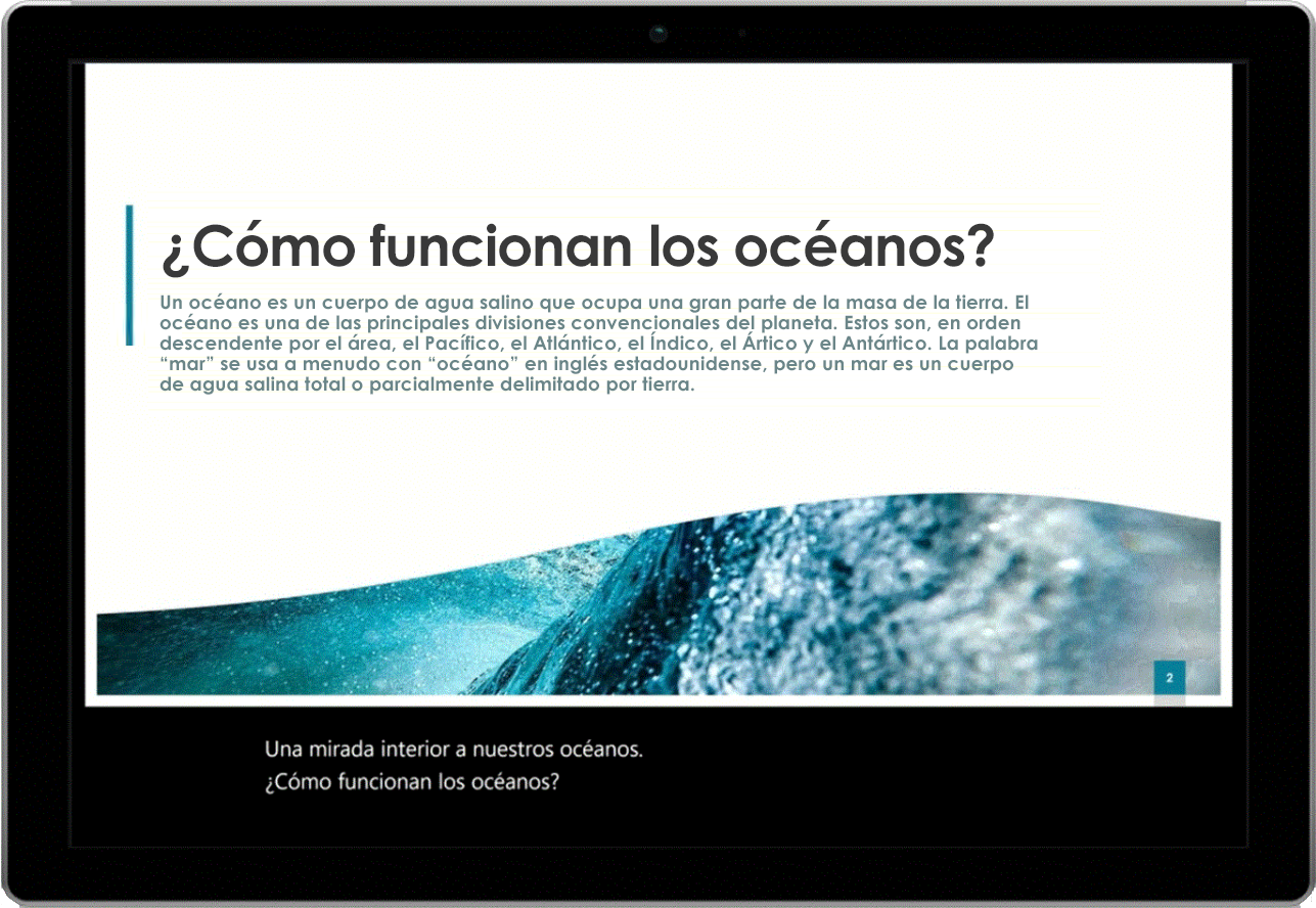 Imagen de una tableta en la que se muestra una diapositiva de PowerPoint sobre océanos. Los subtítulos en directo aparecen en la parte inferior de la pantalla.