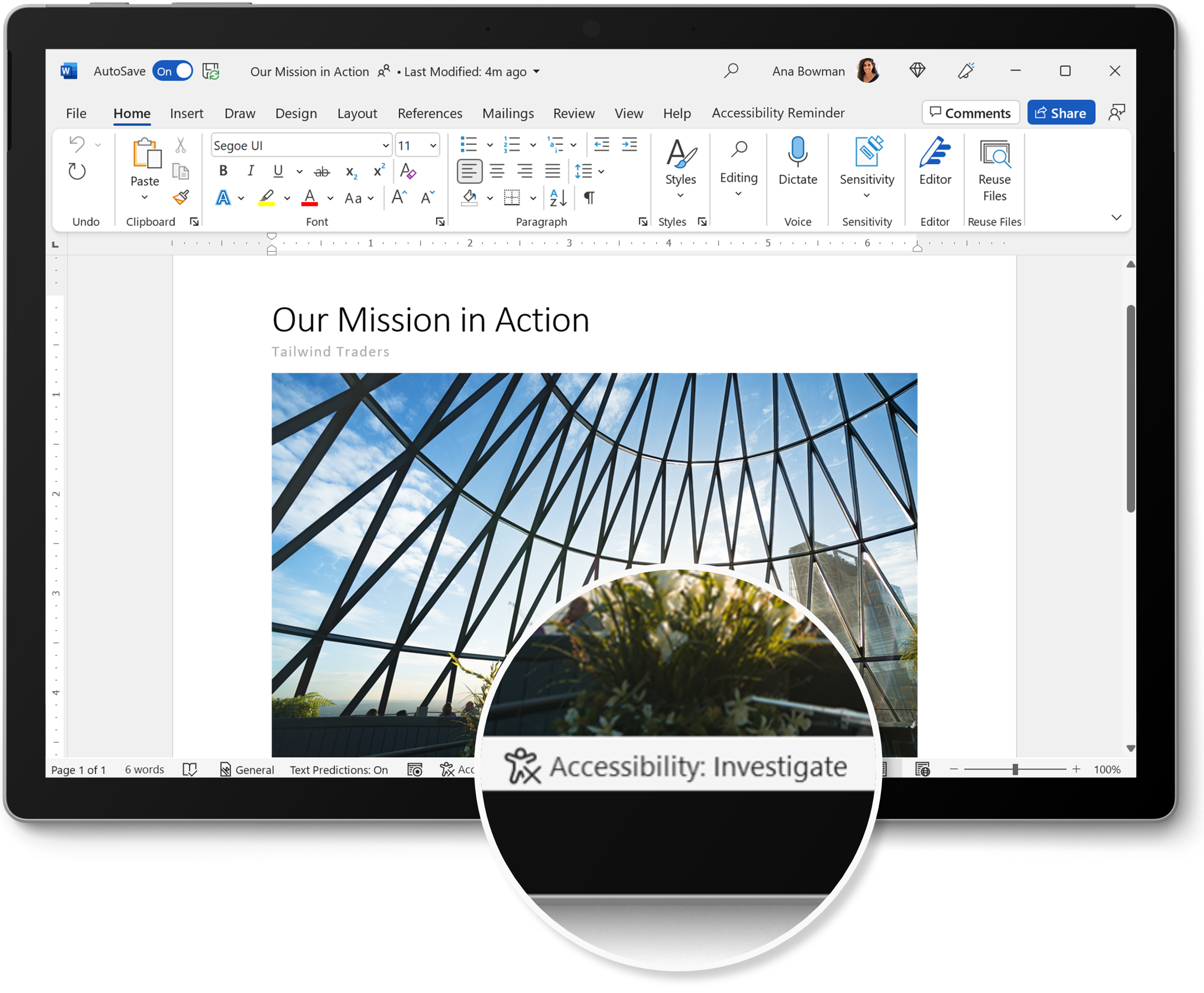 Microsoft Wordin muokkausikkunassa on asiakirja, jossa on yhdessä osiossa pieni tekstikontrasti. Lähennetty osa näyttöä näyttää Helppokäyttöisyys: Tutki -ilmaisimen. 
